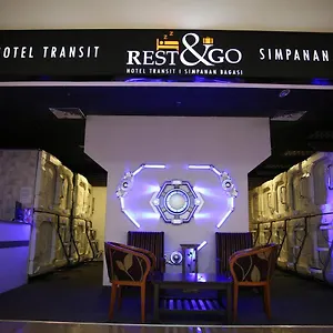 Capsule hotel Tbs Rest & Go Transit